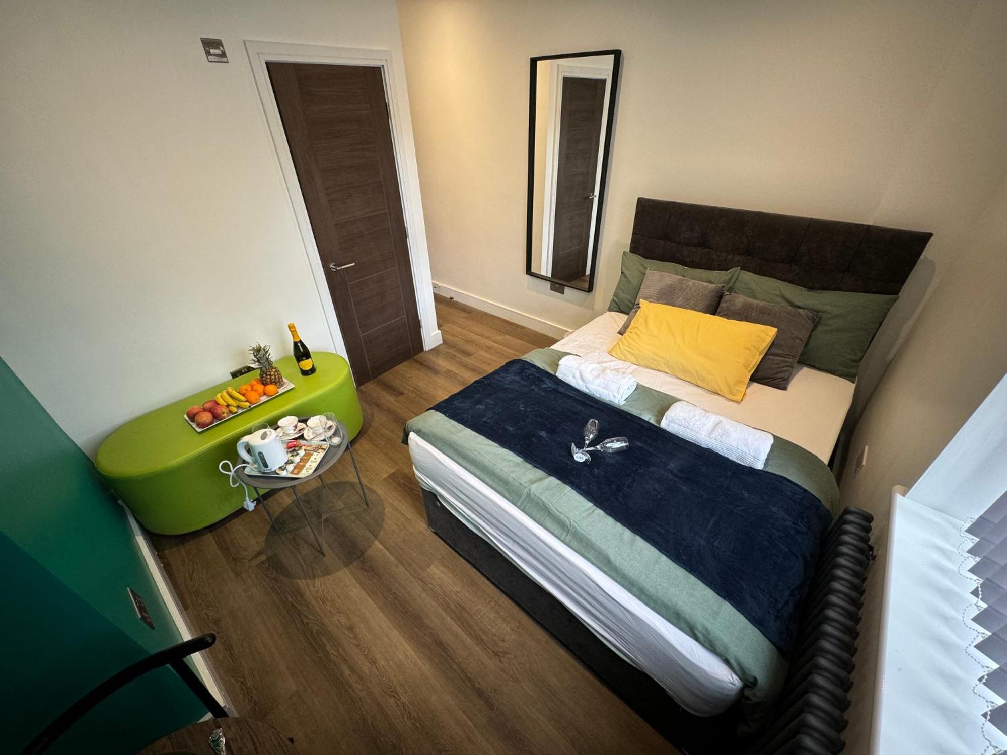 Southgate Luxury Apartments Elland Luaran gambar