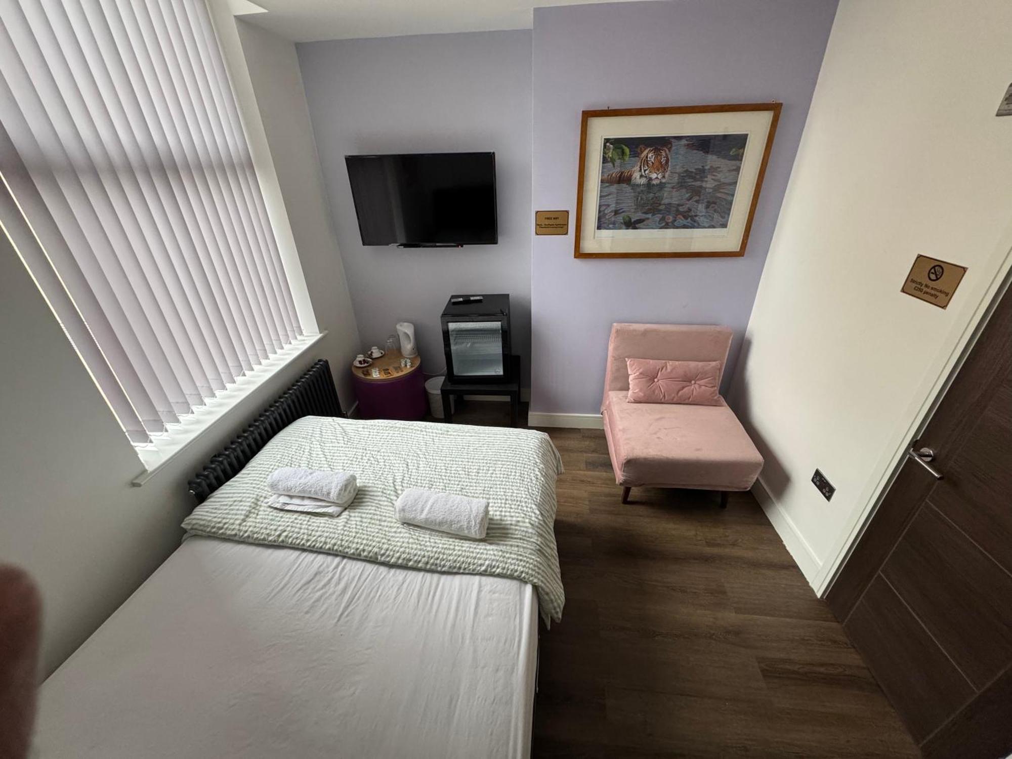 Southgate Luxury Apartments Elland Luaran gambar